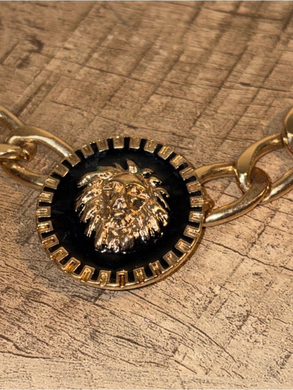 Lion Head /Cuban Chain Linked Necklace/Black Enamel/Gold - Picture 2 of 8
